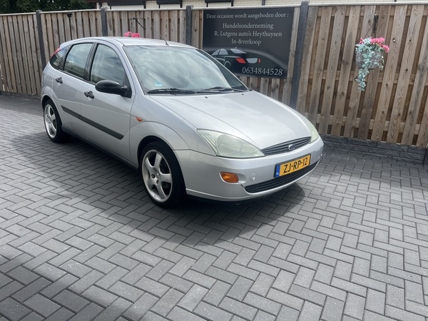 Ford focus 1.6-16v Ghia 